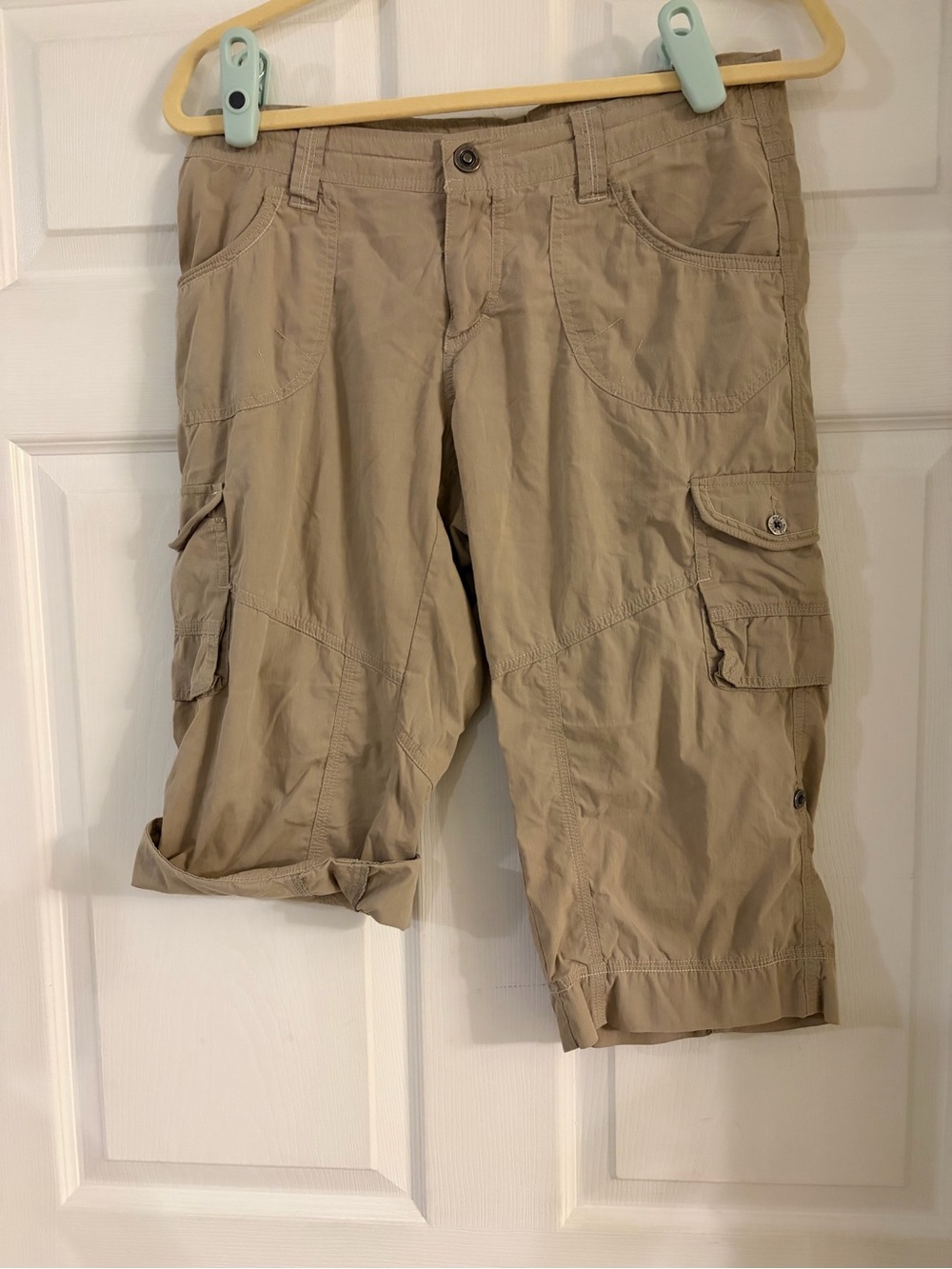 KUHL Cargo Capri Shorts Womens Size 6 Kontra Tan Roll Up Hiking Drawstring FLAW